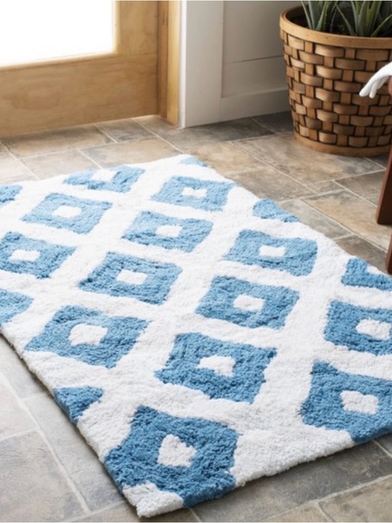 Safavieh Other - Safavieh Aqua and White Diamond-Pattern Bath Mat
